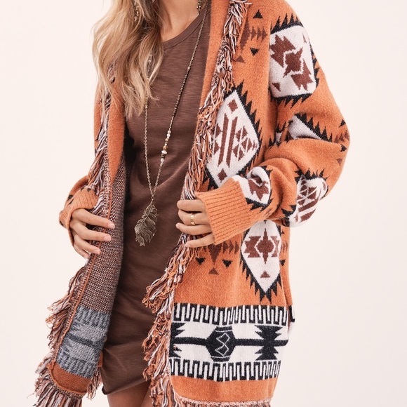 Aztec Retro Cardi Rust - Picture 9 of 9